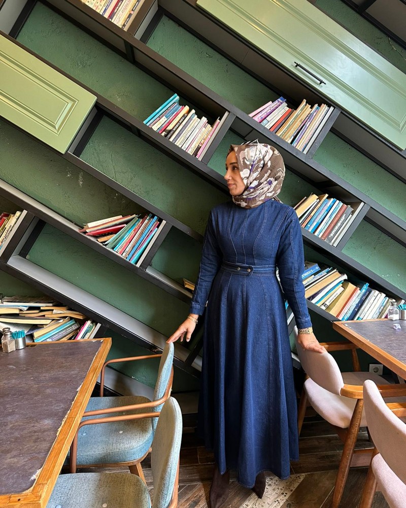 YENİ SEZON KUŞAKLI KOT ELBİSE